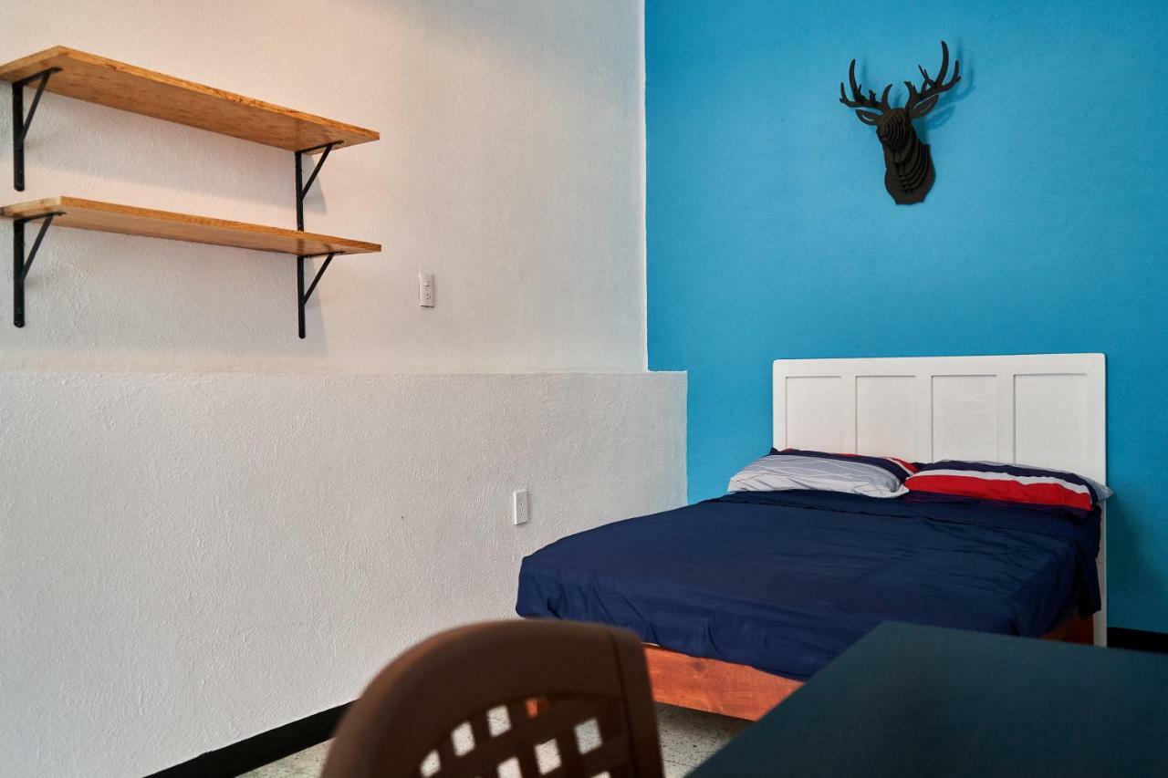 גואדלחארה Hostal Americana מראה חיצוני תמונה