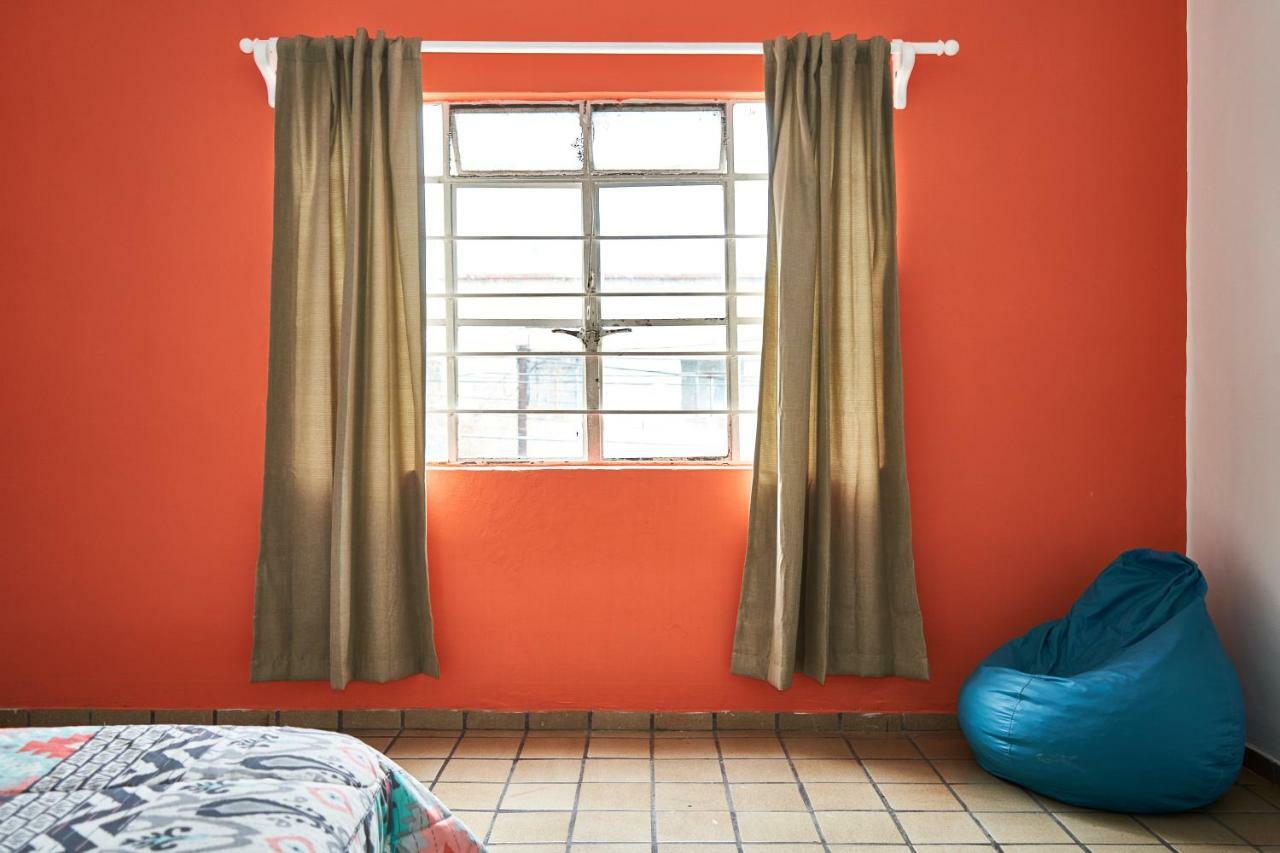 גואדלחארה Hostal Americana מראה חיצוני תמונה