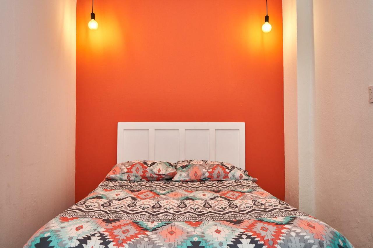 גואדלחארה Hostal Americana מראה חיצוני תמונה