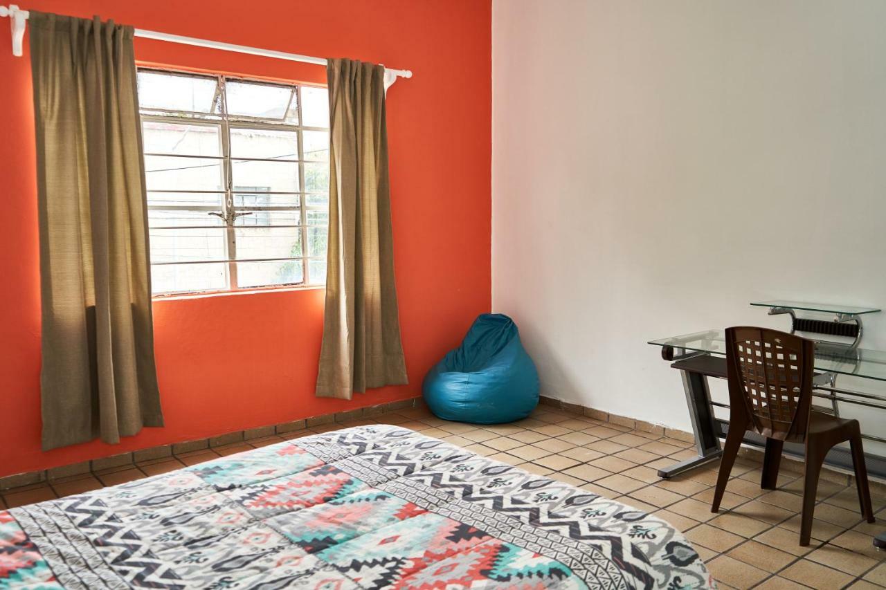 גואדלחארה Hostal Americana מראה חיצוני תמונה