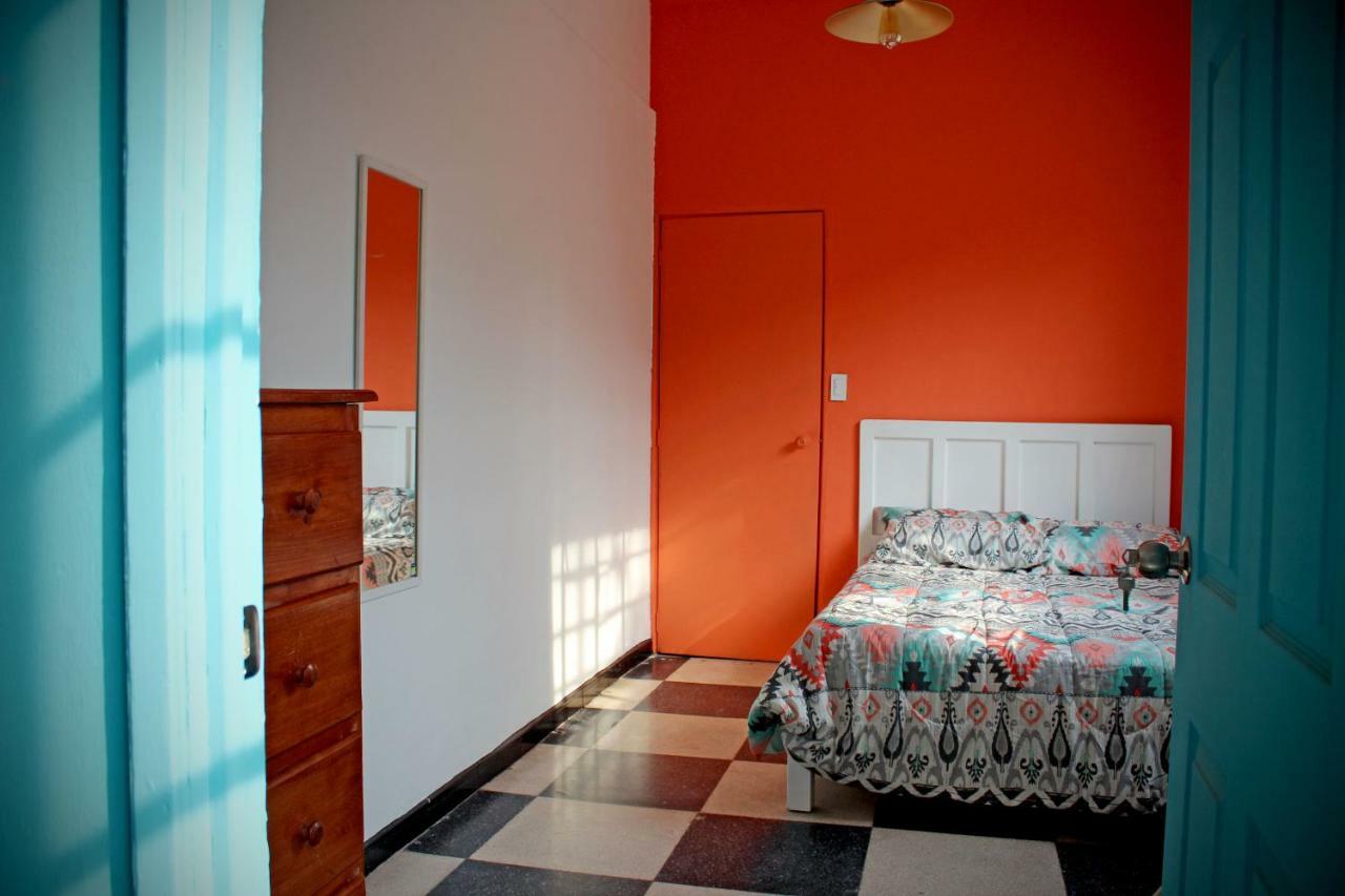 גואדלחארה Hostal Americana מראה חיצוני תמונה